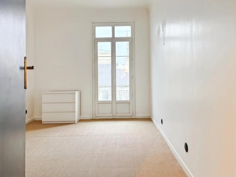 Appartement - 193 m² - 6 pièces