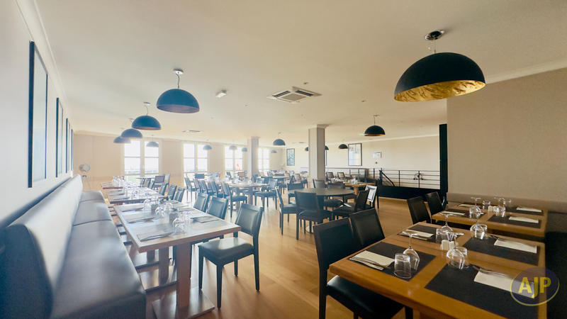 Immeuble - 15 pièces