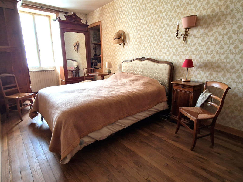 Maison - 166 m² - 7 pièces