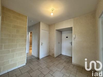 Appartement - 81 m² - 4 pièces