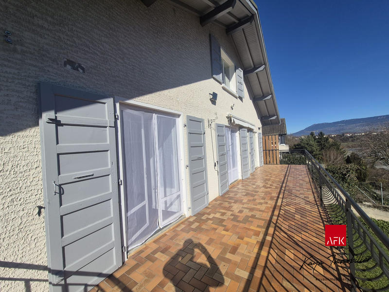 Maison - 125 m² - 8 pièces