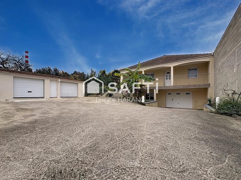 Villa - 210 m² - 7 pièces