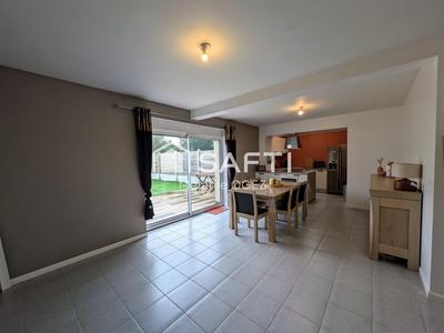 Maison - 77 m² - 4 pièces