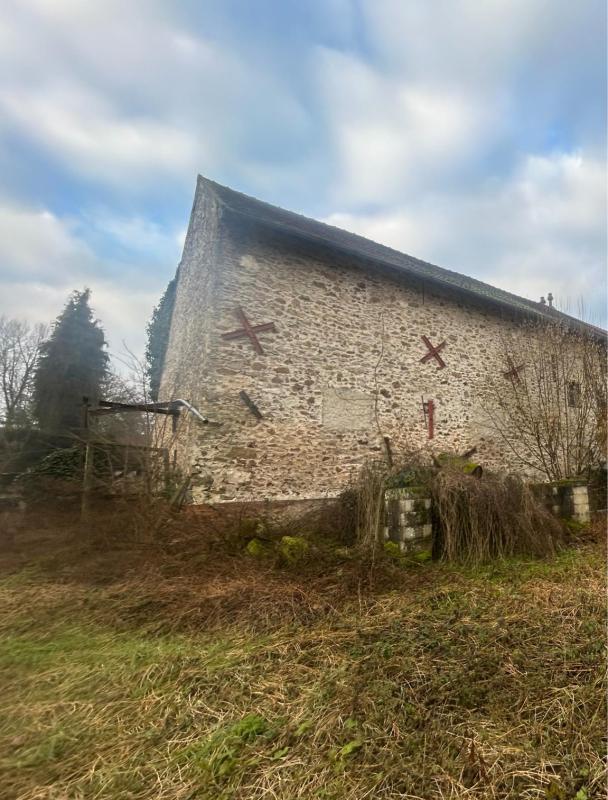 Grange - 120 m² - 1 pièce