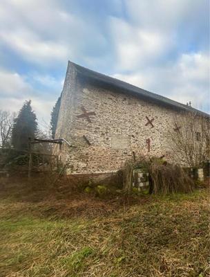 Grange - 120 m² - 1 pièce