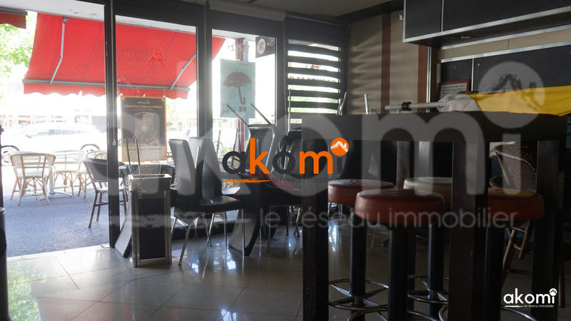 Local commercial - 156 m²