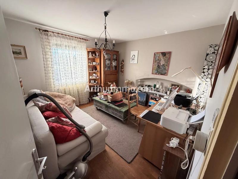 Maison - 200 m² - 8 pièces