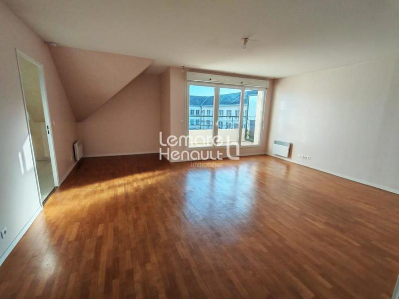 Appartement - 93 m² - 4 pièces