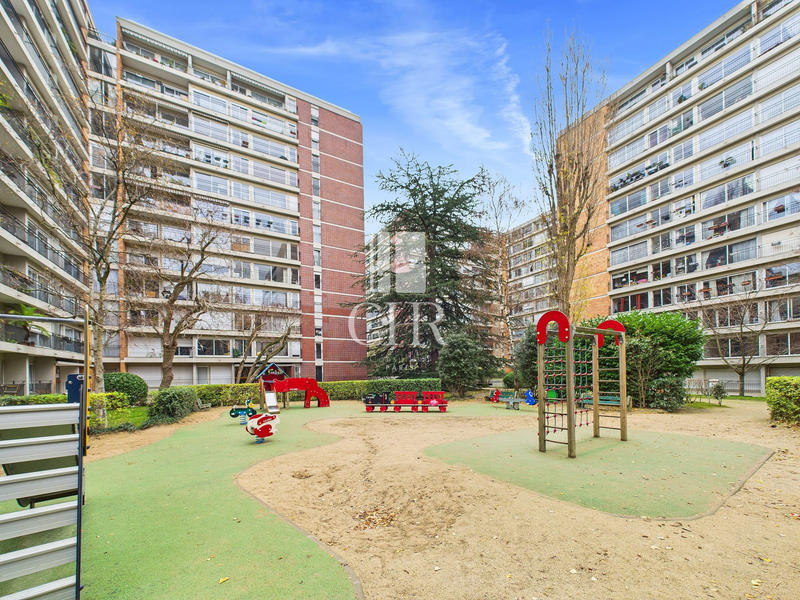 Appartement - 82 m² - 4 pièces