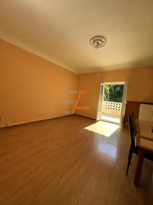 Maison de village - 90 m² - 4 pièces