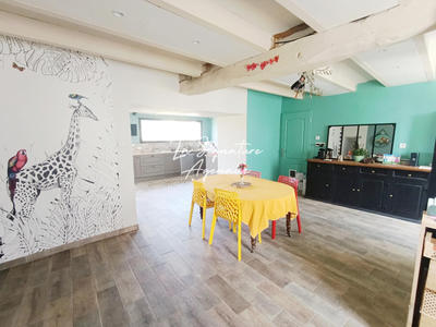 Maison - 144 m² - 5 pièces