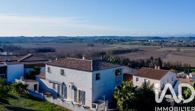 Maison - 200 m² - 6 pièces