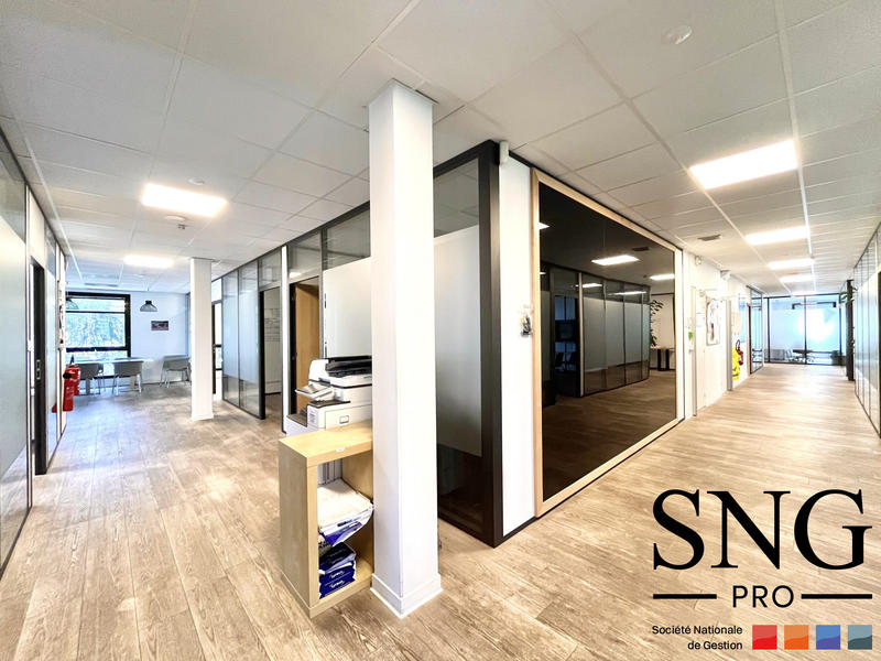 Bureau - 450 m²