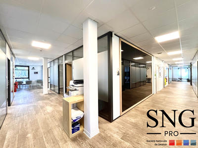 Bureau - 450 m²