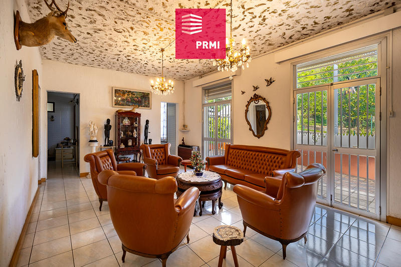 Maison - 143 m² - 6 pièces