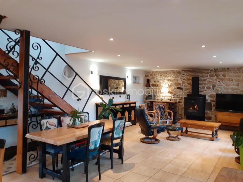 Propriété - 165 m² - 6 pièces