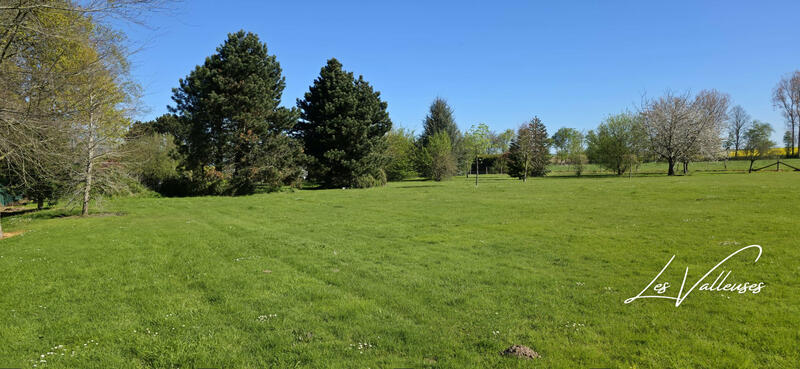 Maison - 300 m² - 8 pièces