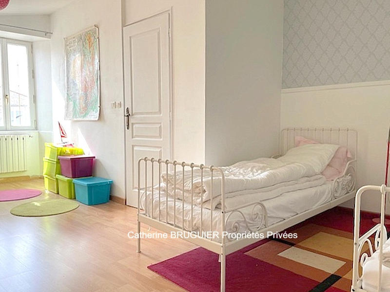 Maison - 195 m² - 10 pièces