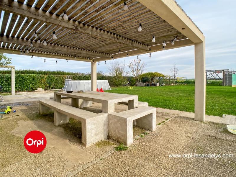 Maison - 90 m² - 6 pièces