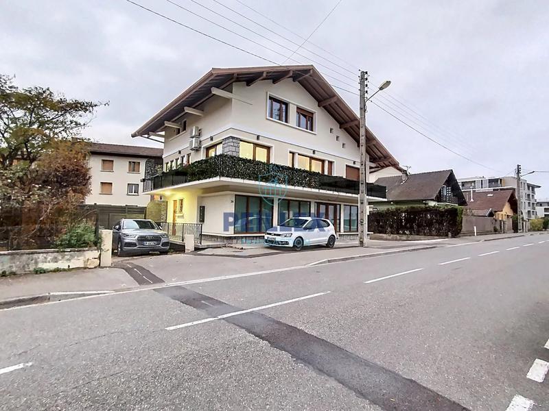 Local commercial - 83 m²