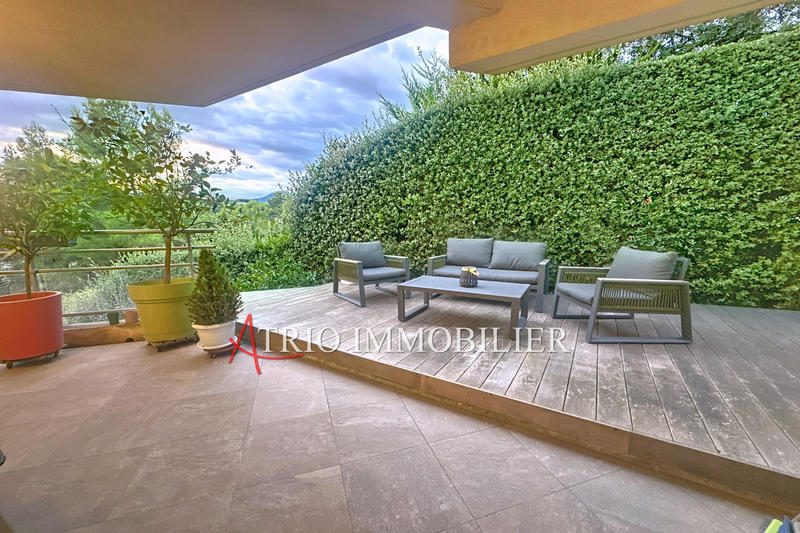 Appartement - 92 m² - 4 pièces