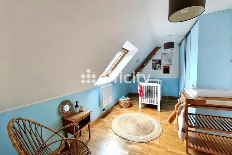 Maison - 152 m² - 6 pièces