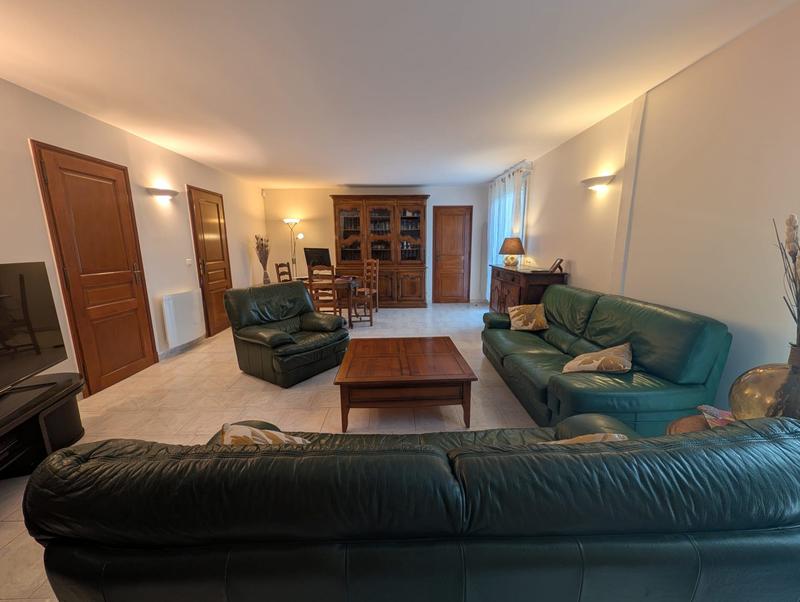 Maison - 127 m² - 8 pièces