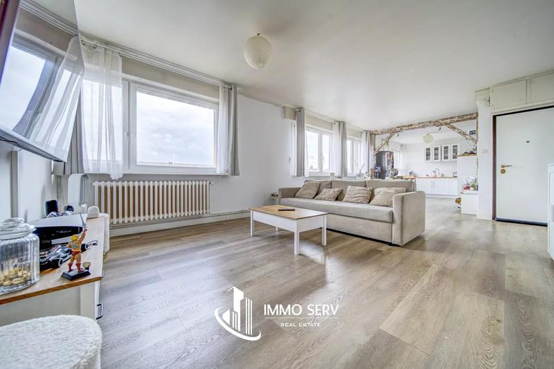 Appartement - 95 m² - 5 pièces