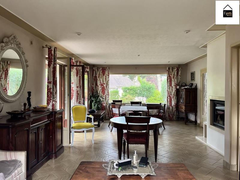 Maison - 95 m² - 5 pièces