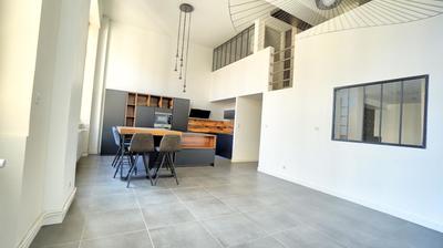 Loft - 103 m² - 5 pièces