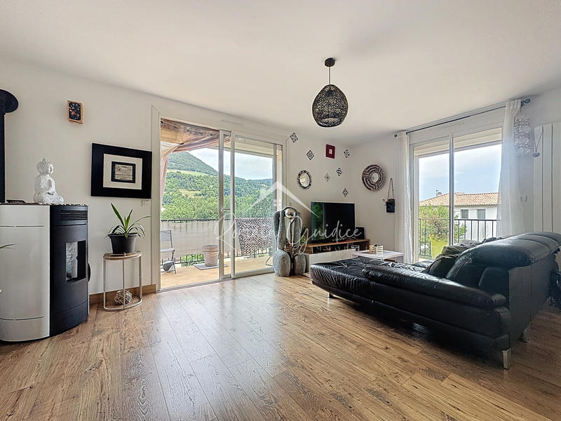 Appartement - 98 m² - 4 pièces