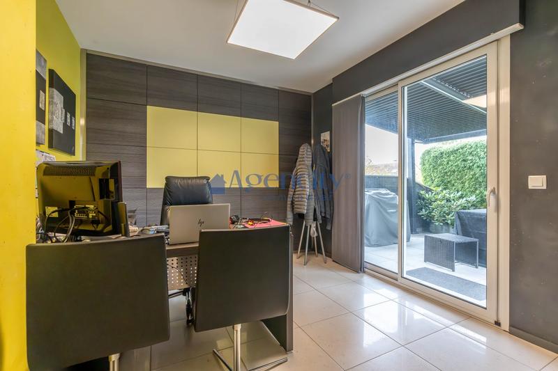 Maison - 214 m² - 7 pièces