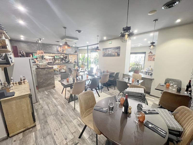 Fonds de commerce - Magasins - 197 m²