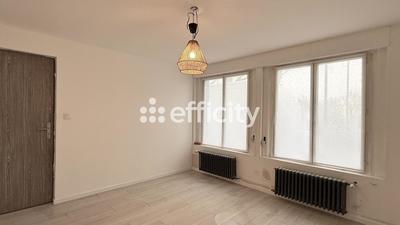 Maison - 181 m² - 6 pièces