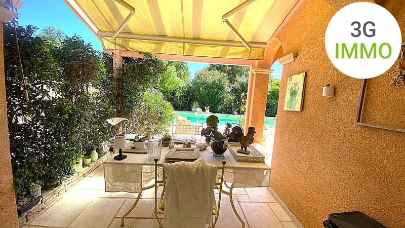 Maison traditionnelle - 95 m² - 4 pièces