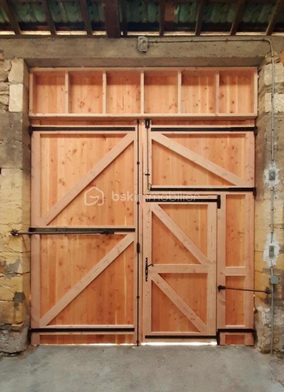 Propriété - 219 m² - 7 pièces