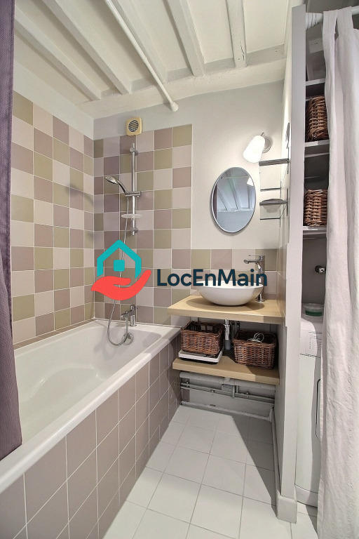 Studio - 40 m² - 1 pièce