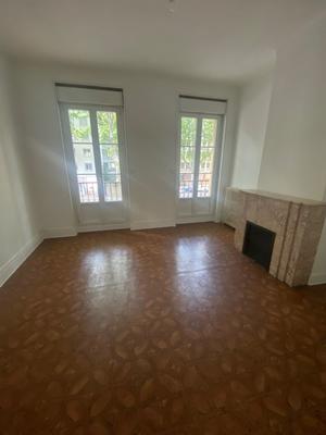 Appartement - 86 m² - 4 pièces