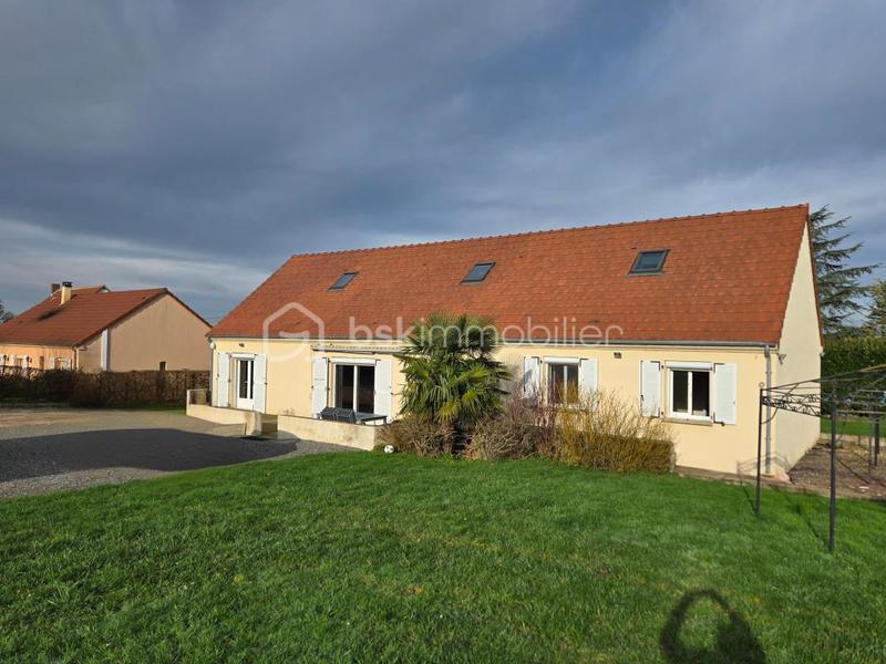 Pavillon - 230 m² - 7 pièces