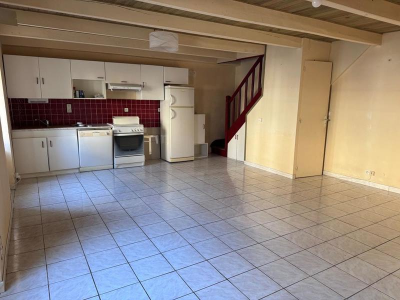 Maison en pierre - 71 m² - 4 pièces