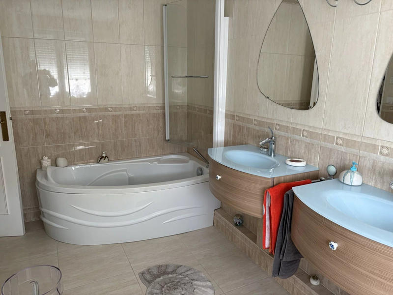 Viager - Appartement - 104 m² - 3 pièces