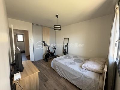 Villa - 90 m² - 4 pièces