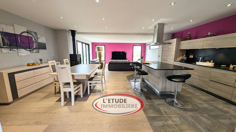 Maison - 185 m² - 7 pièces