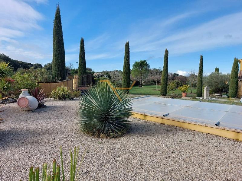 Villa - 237 m² - 7 pièces