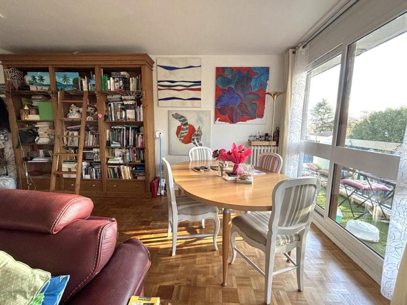 Appartement - 82 m² - 3 pièces