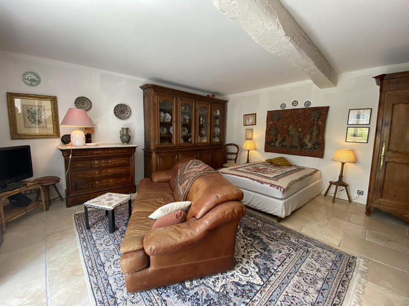 Maison - 414 m² - 15 pièces