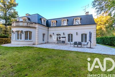 Maison de maîtres - 373 m² - 8 pièces