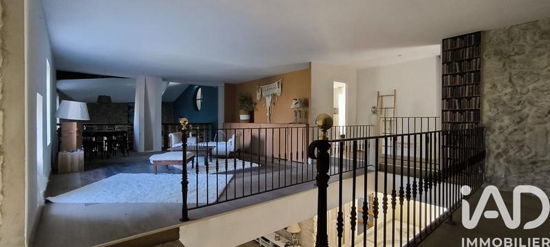 Maison - 1 022 m² - 15 pièces