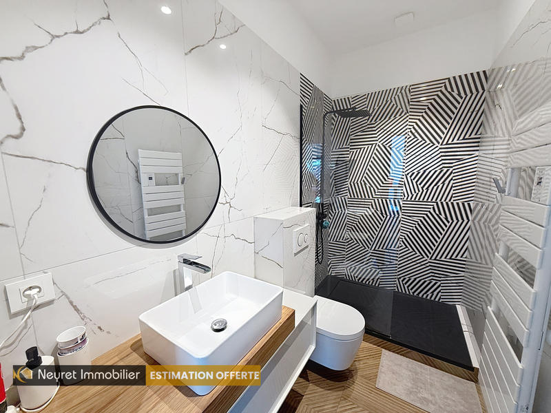 Villa - 226 m² - 8 pièces