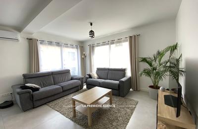 Maison - 86 m² - 4 pièces